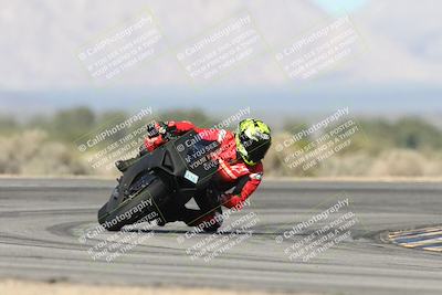 media/Jan-15-2026-Racers Edge (Thu) [[dfebeb70ab]]/2-A Group/Session 3 (Turn 16)/